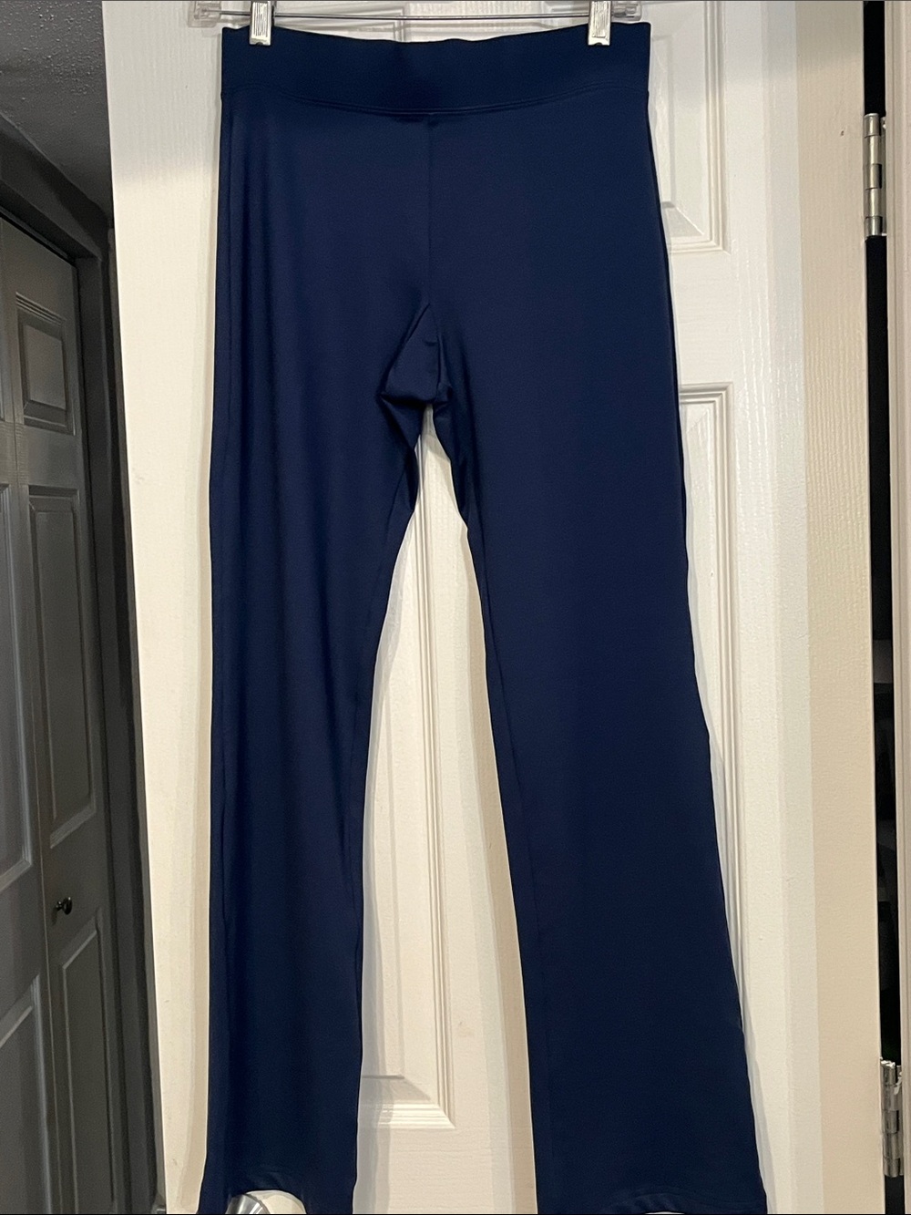 Bold Spirit Navy Active Leggings. Sm. 6-8 Never worn